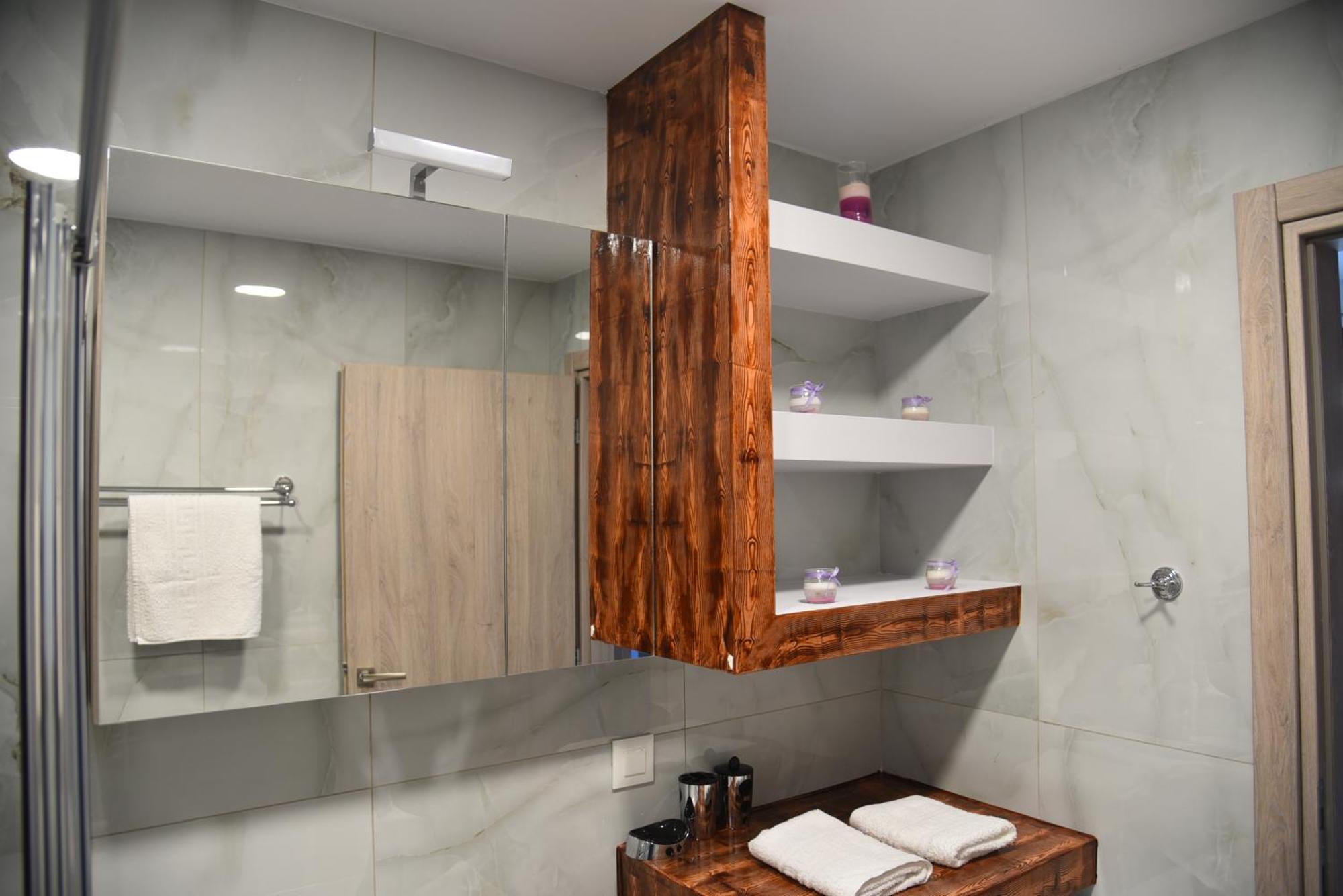 Pirgos Deluxe Apartment - Private Parking Kíssamos Dış mekan fotoğraf