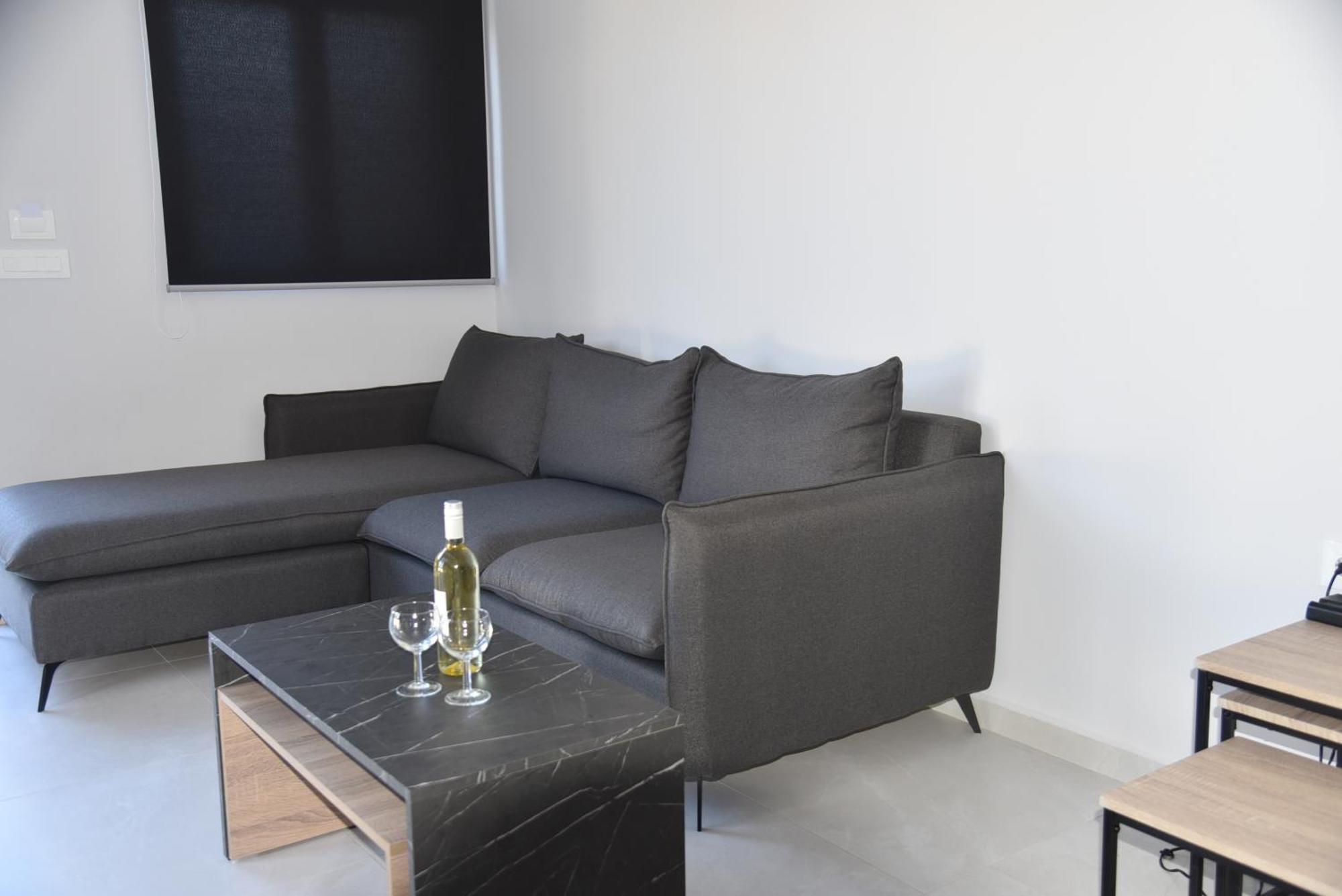 Pirgos Deluxe Apartment - Private Parking Kíssamos Dış mekan fotoğraf
