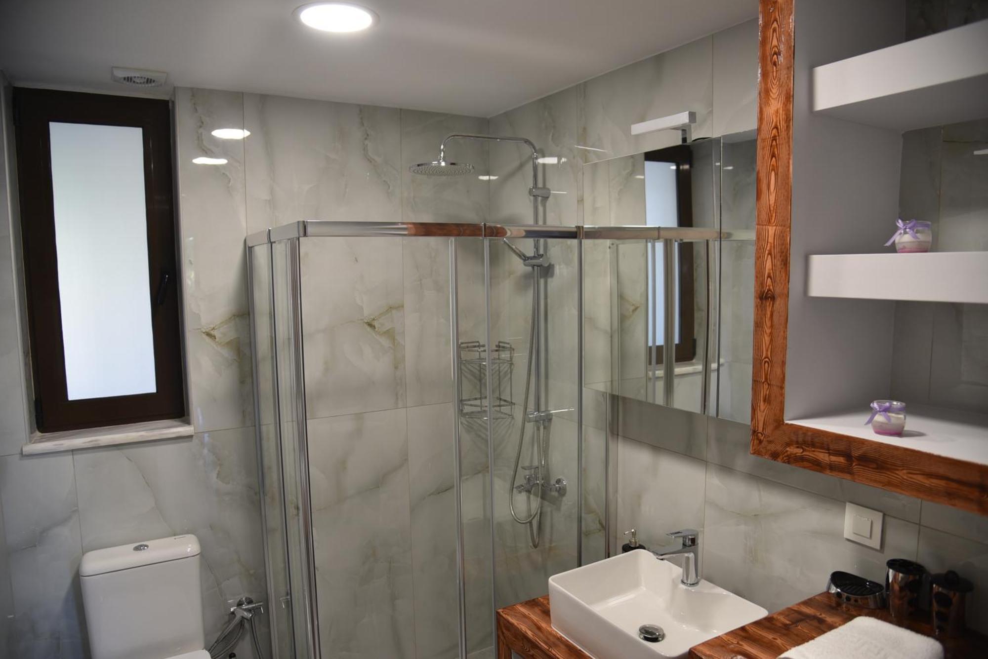 Pirgos Deluxe Apartment - Private Parking Kíssamos Dış mekan fotoğraf
