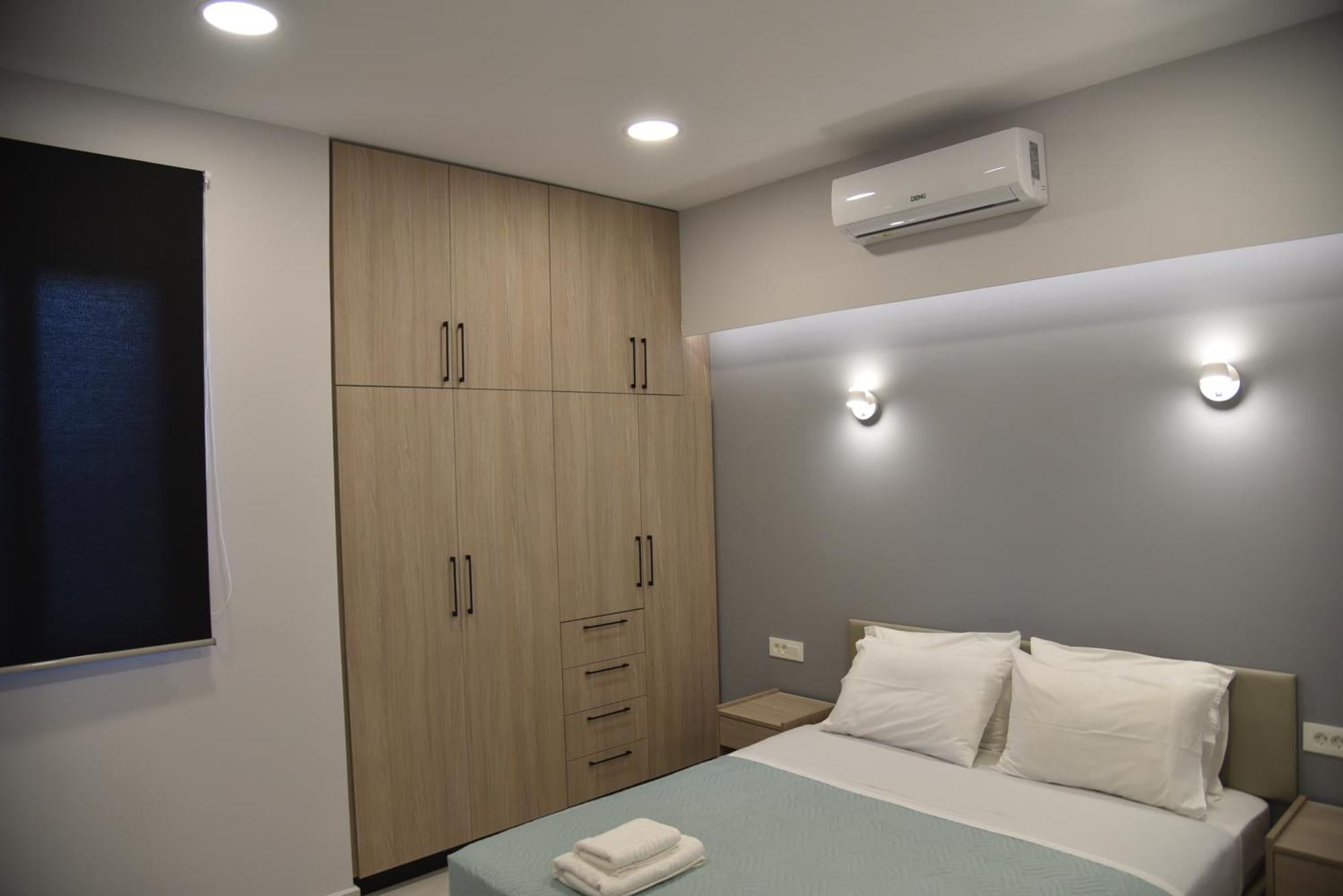 Pirgos Deluxe Apartment - Private Parking Kíssamos Dış mekan fotoğraf