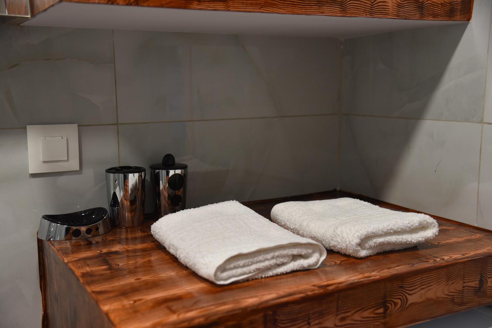 Pirgos Deluxe Apartment - Private Parking Kíssamos Dış mekan fotoğraf