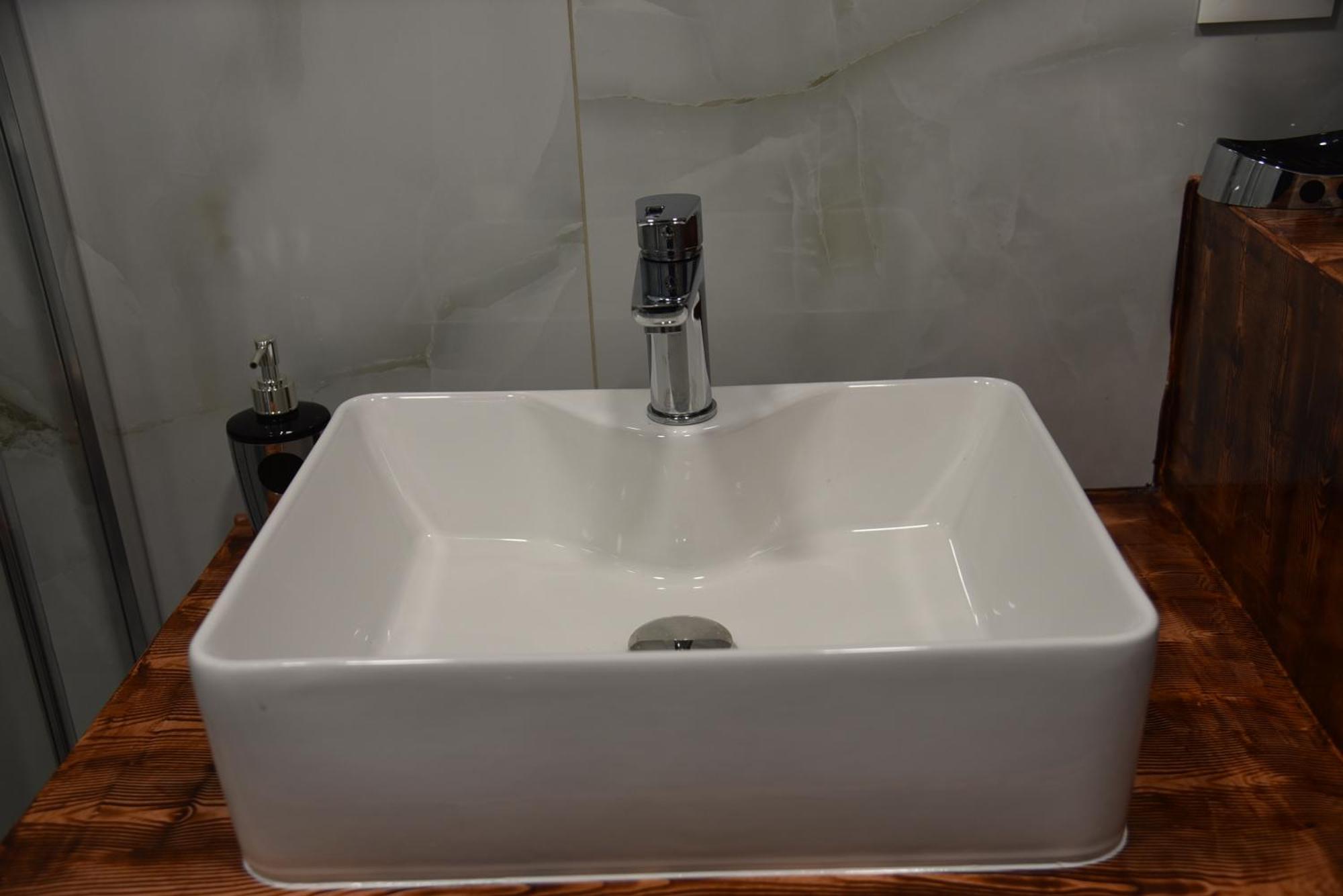 Pirgos Deluxe Apartment - Private Parking Kíssamos Dış mekan fotoğraf