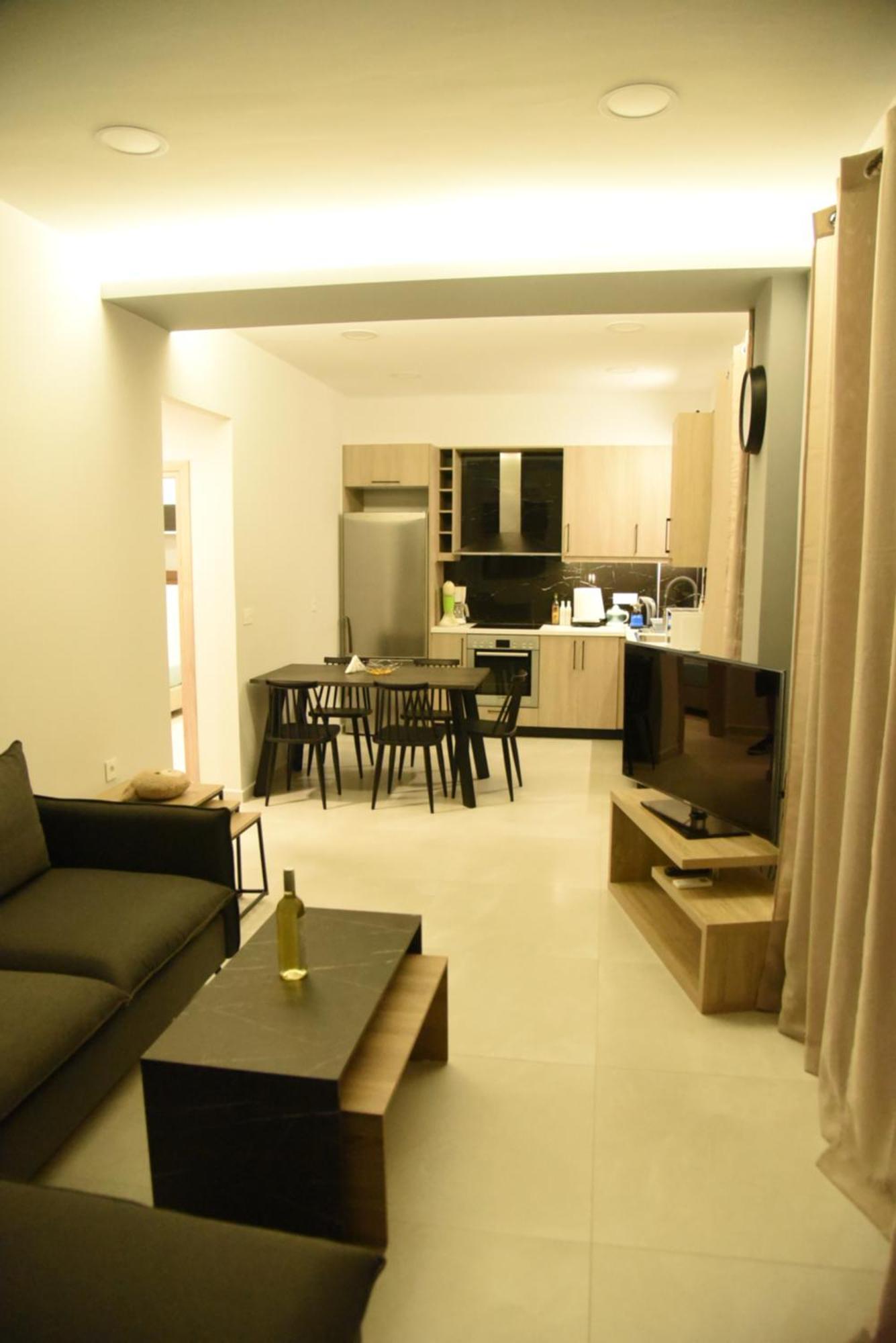 Pirgos Deluxe Apartment - Private Parking Kíssamos Dış mekan fotoğraf