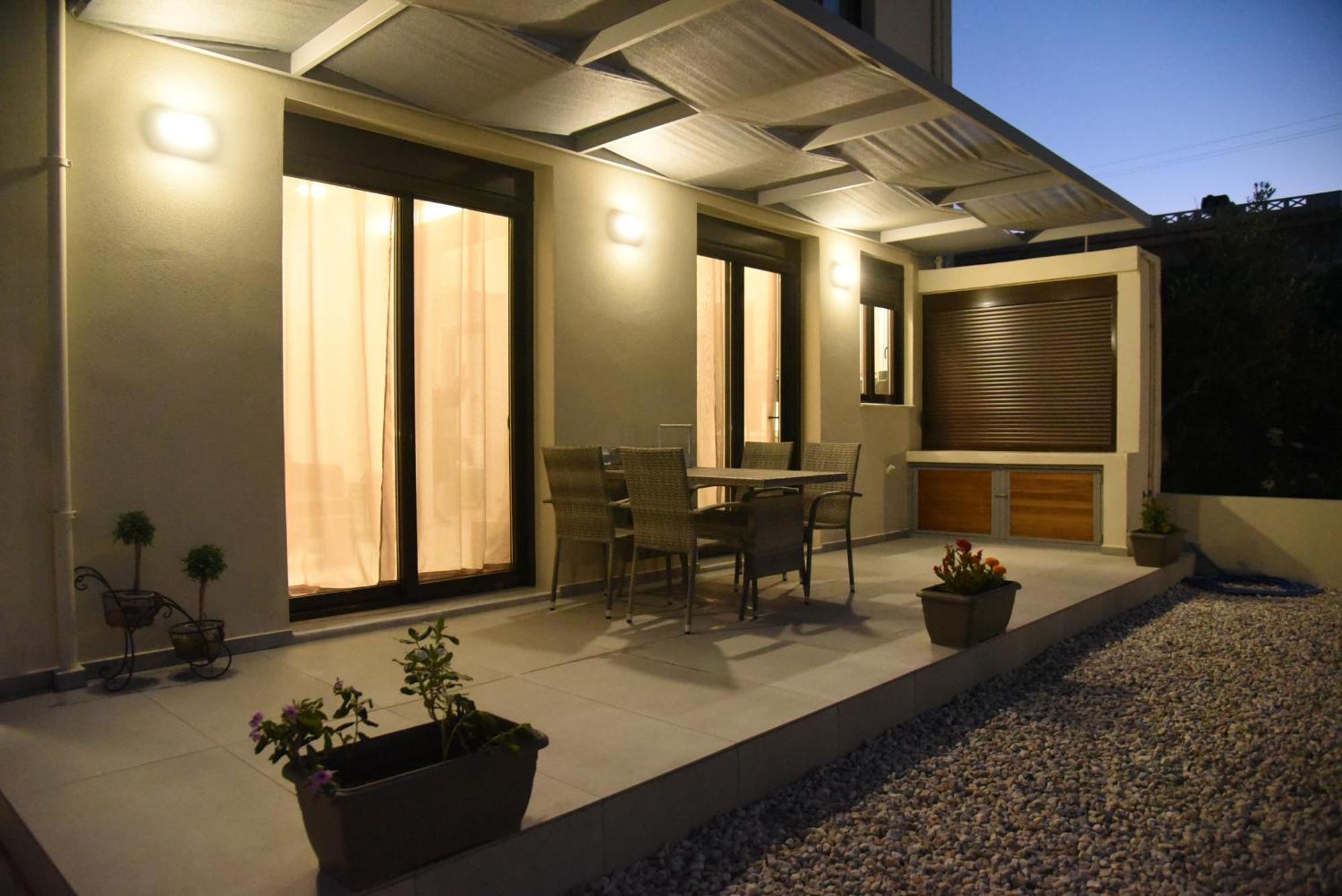Pirgos Deluxe Apartment - Private Parking Kíssamos Dış mekan fotoğraf